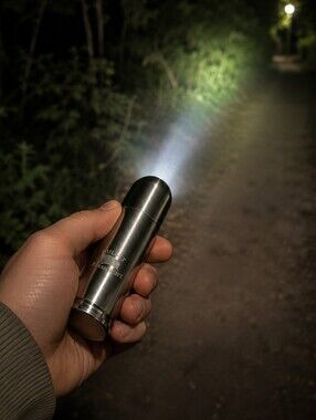 🍎 1 New Bullet Flashlight Aluminum Handheld Mini Convenient Silver